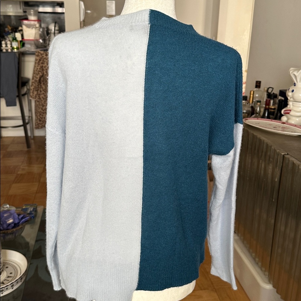 Skull Cashmere two tone blue 100% cashmere sweater - Picture 4 of 5